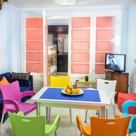 Hostel White Town-2