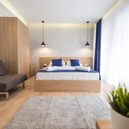 Empire Luxury Apartments-2
