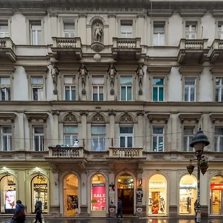 Royal Knez-2