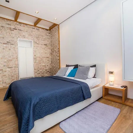 Max Luxury Apartments-2