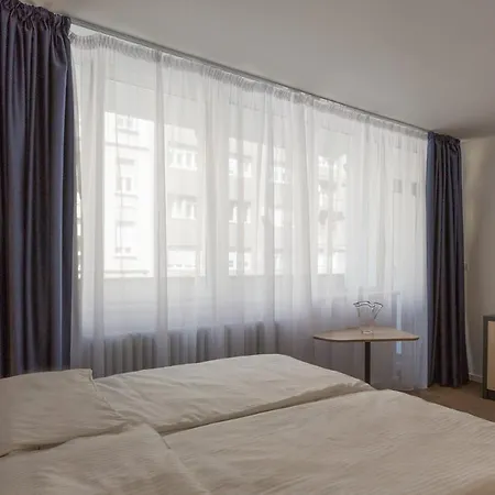 Premium Crown Suites-2