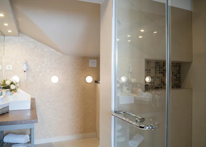 Boutique Akacija Luxury Suites- Zemunski Kej Belgrad